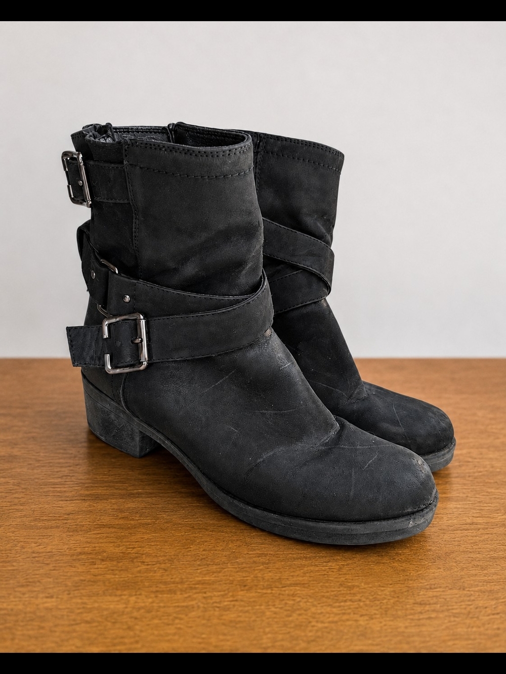 Relativity Black Moto Biker Ankle Boots Size 8M Buckle Strap Low Heel